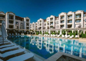Apartment White dolphin GreeenLife